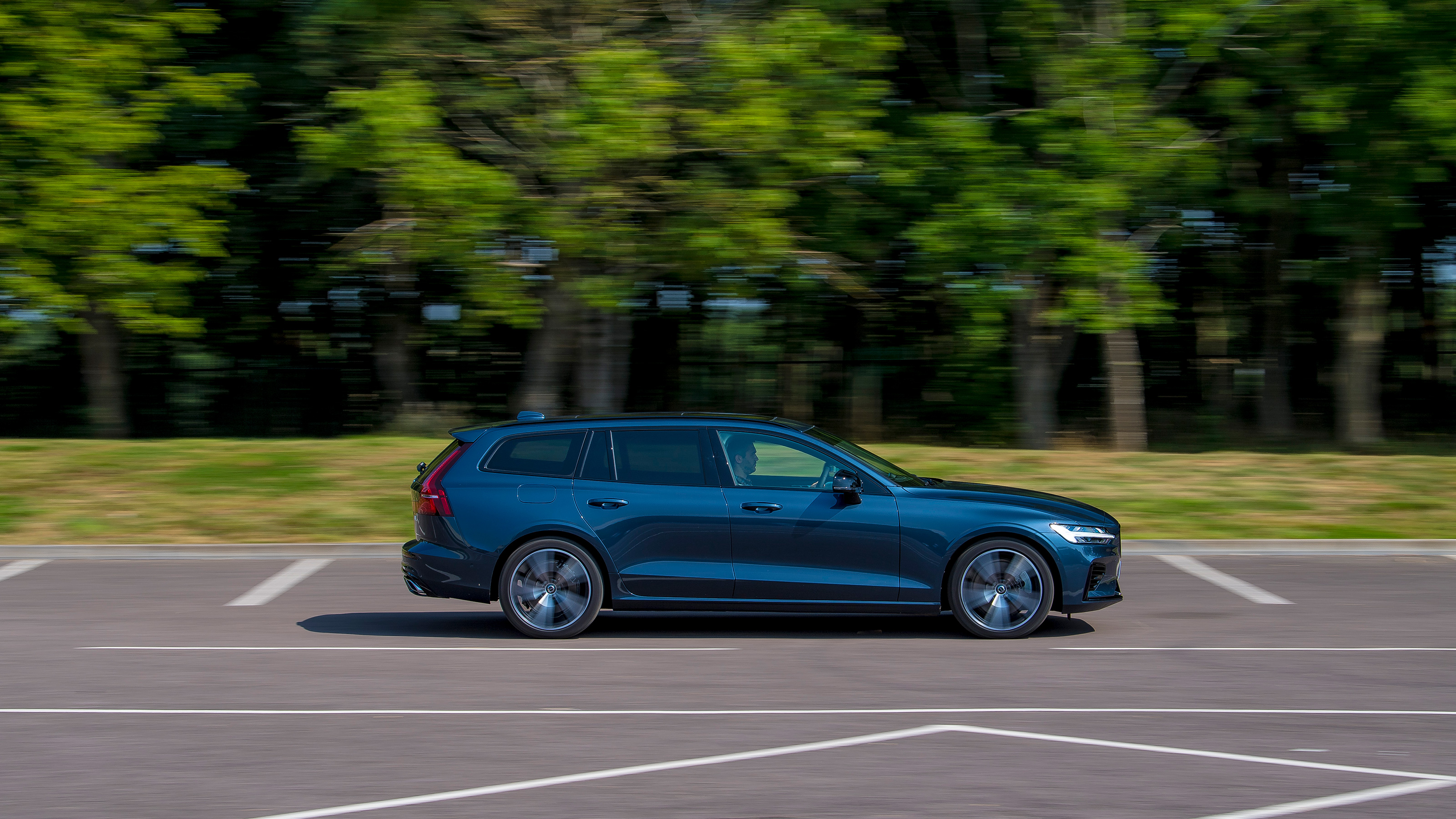 Volvo V60 Recharge hybrid running costs | DrivingElectric